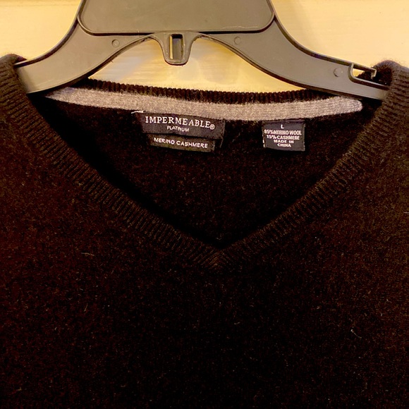 NWOT Boys Merino Cashmere Sweater - Picture 2 of 2